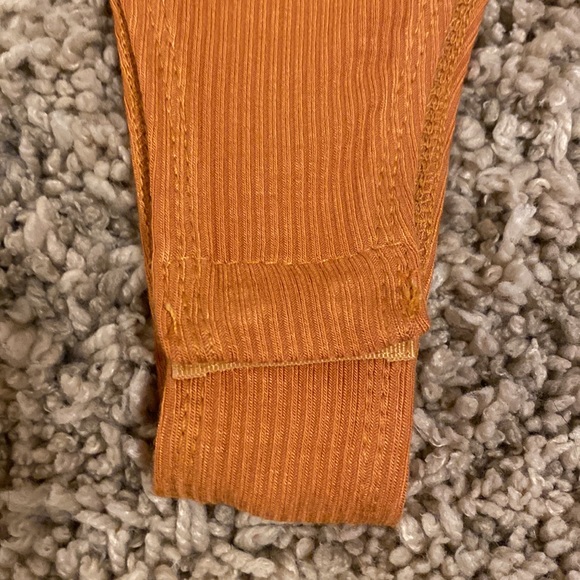 Skylar Rose Puff Shoulder Bodysuit Sz M, New with Tags - Picture 11 of 15